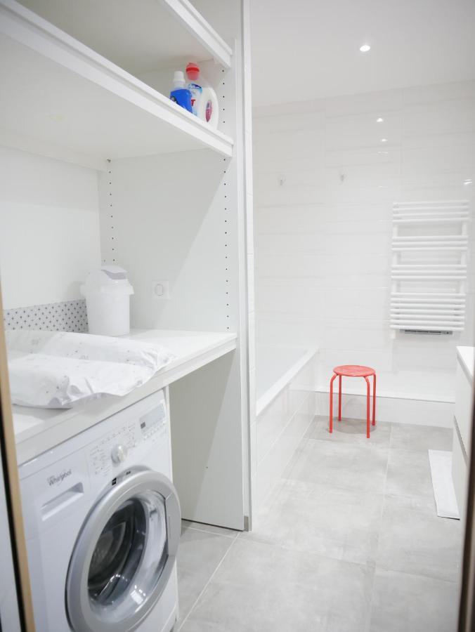 Superbe Appartement En Centre Ville Avec Terrasse Thonon-les-Bains Luaran gambar